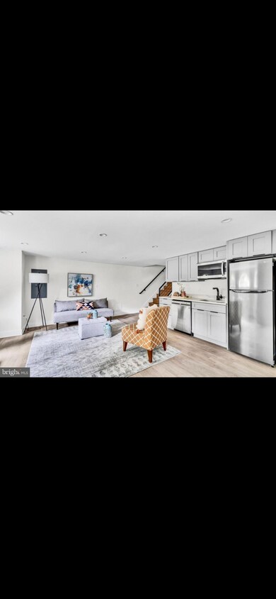 Primary Photo - 142 R St NE