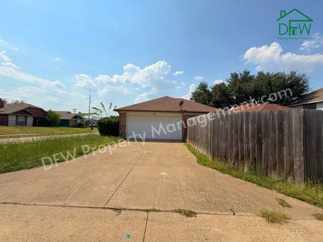 Foto del edificio - Charming Corner-Lot 2-Bedroom Home For Lease in Mesquite!