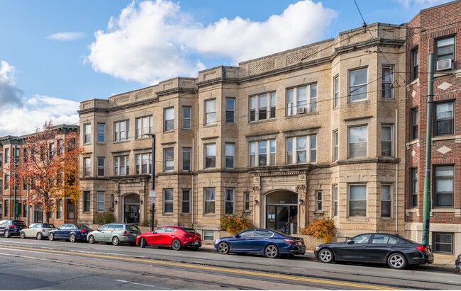 Foto del edificio - 891 Huntington Ave