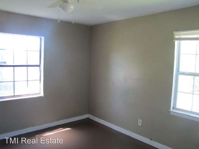 Foto del edificio - 3 br, 2 bath House - 8237 9th Ave S