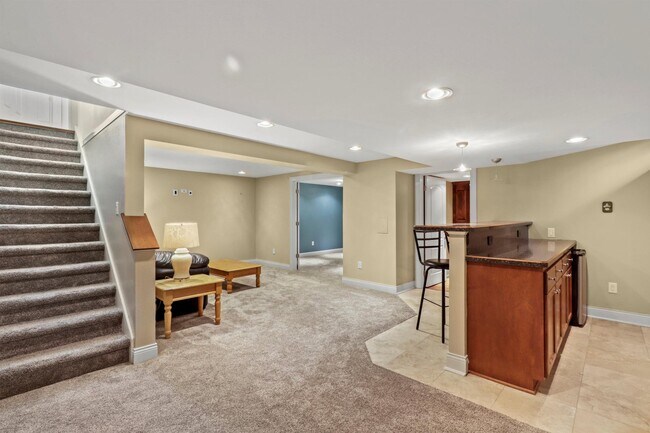 Foto del edificio - 7422 W Crawford Ave