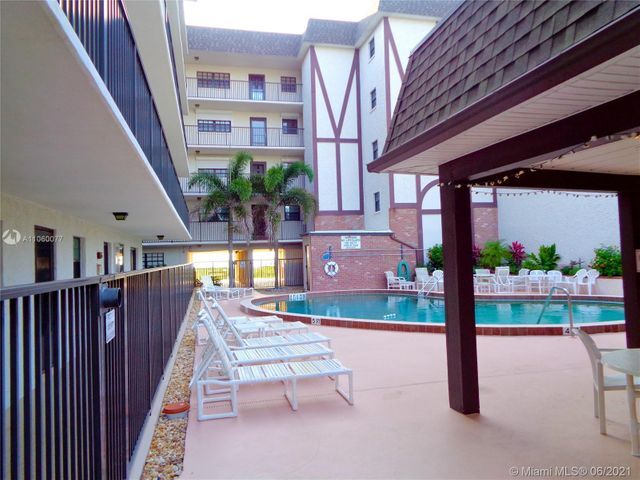 Club House - 383 N Atlantic Ave