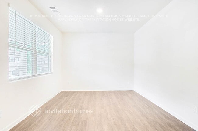 Foto del edificio - 919 Lilfield Ln