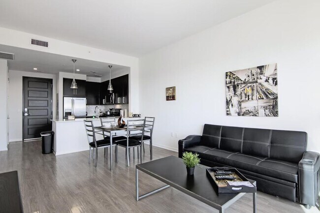 Foto del edificio - 2022 Holcombe Blvd