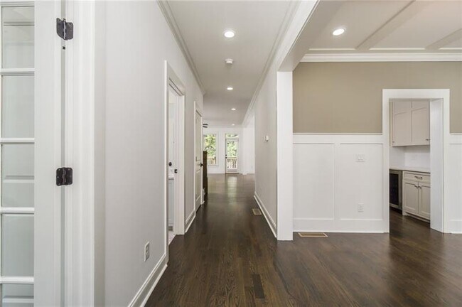 Foto del edificio - 2761 Alpine Rd NE