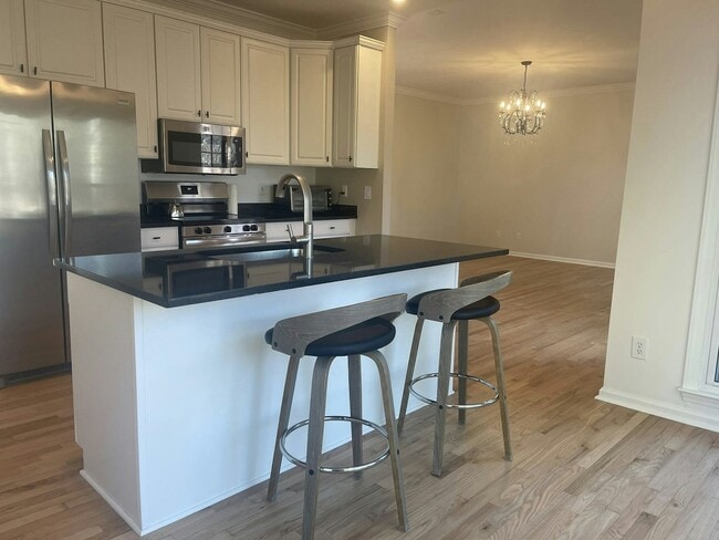 Building Photo - 2428 Havershire Dr