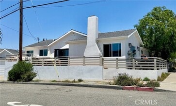 Building Photo - 1001 8th Pl