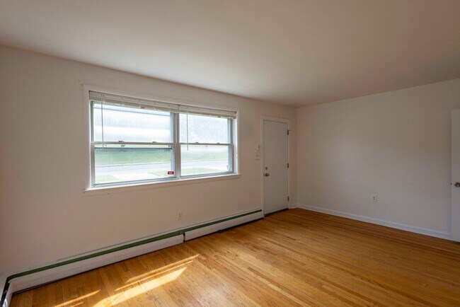 Foto del edificio - 4806 Sipple Ave
