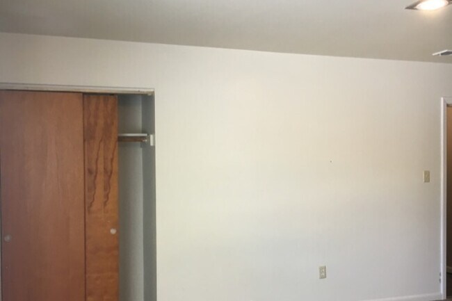 Foto del edificio - 516 N Grant St