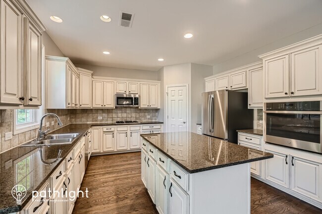 Building Photo - 3199 Walnut Ridge