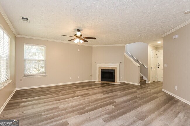 Building Photo - 124 Drury Ln