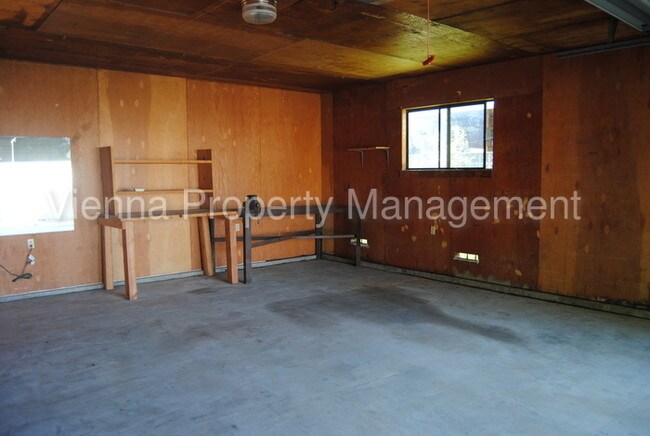 Building Photo - 444 L St