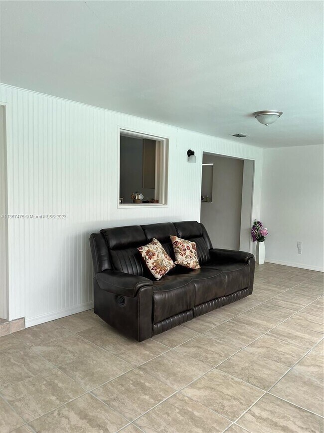 Foto del edificio - 2730 Auburn Blvd