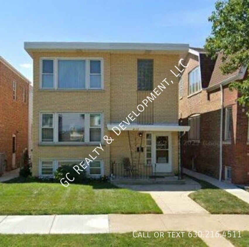 Primary Photo - ***WALK TO MIDWAY & ORANGE LINE / 2BDRM / ...
