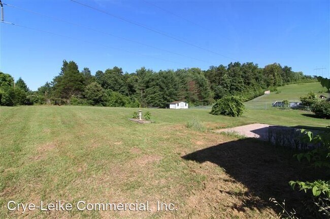 Building Photo - 3 br, 2.5 bath House - 176 Covenant Circle