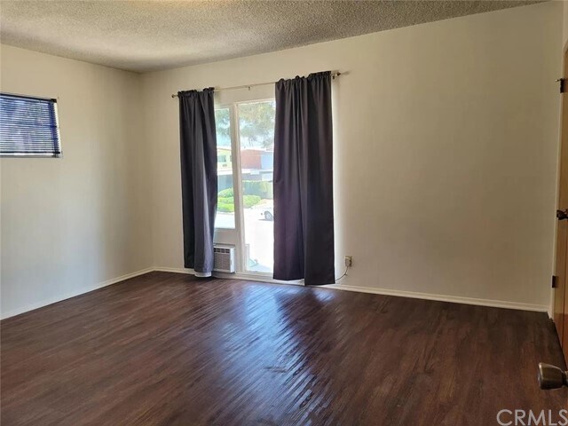 Building Photo - 7203 Lotus Ave