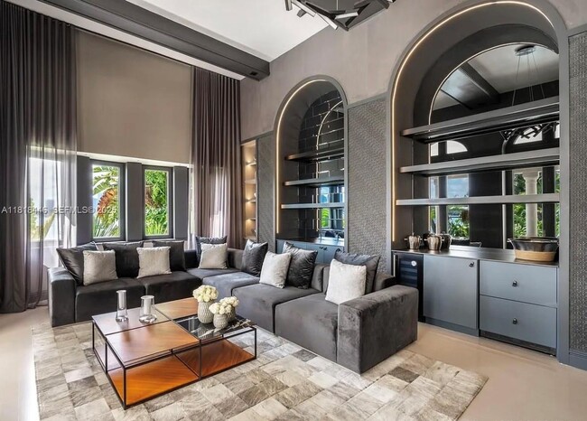 Building Photo - 432 S Hibiscus Dr