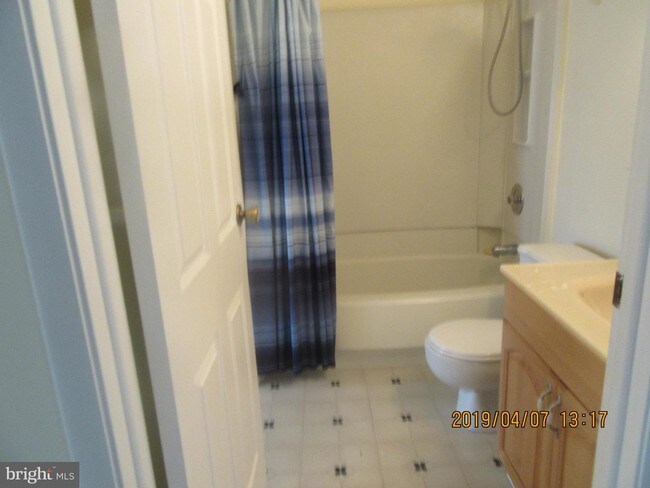 Foto del edificio - 12511 Willow Spring Cir