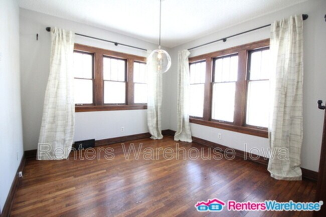 Foto del edificio - 3724 University Ave