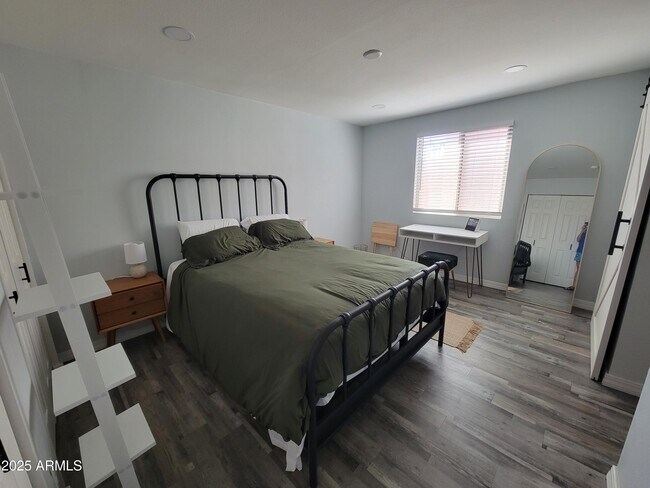 Foto del edificio - 3314 N 68th St