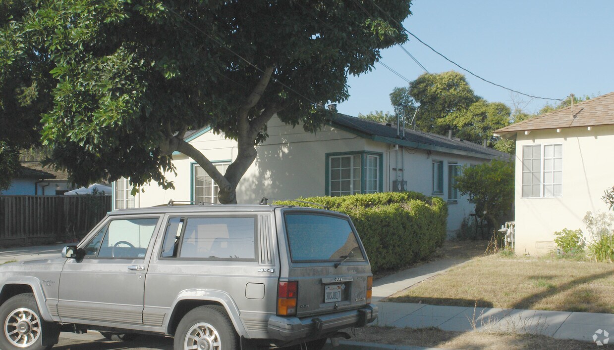 Foto del edificio - 339-341 Kenmore Ave