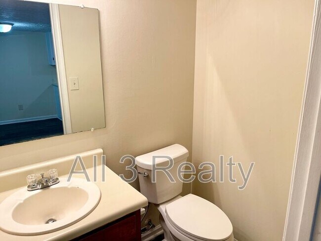 Foto del edificio - 310 S Jeff Davis Dr