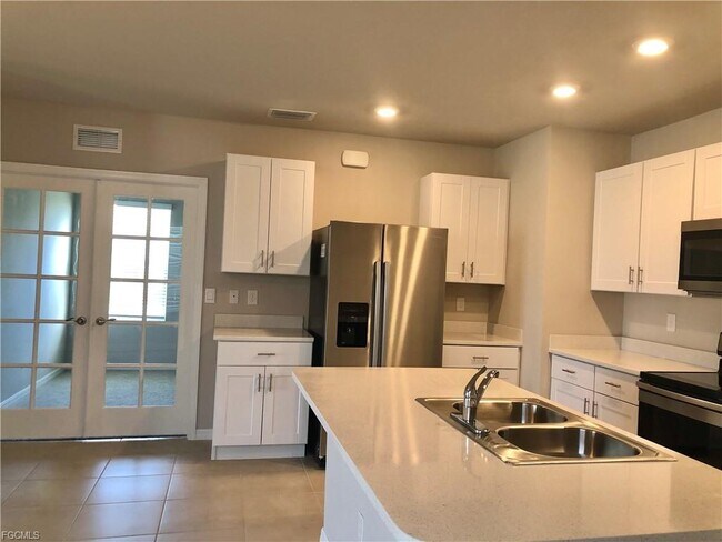 Building Photo - 18524 Cronin Sand Ln