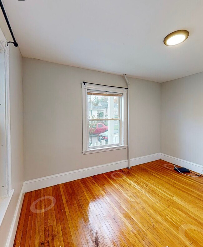 Foto del edificio - 45 Montcalm Ave