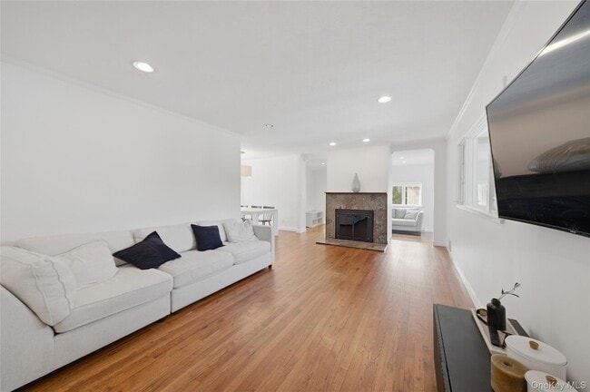 Building Photo - 103 Heatherdell Rd