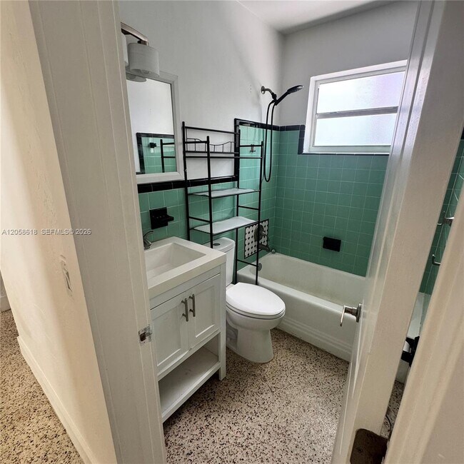 Foto del edificio - 6157 SW 64th St