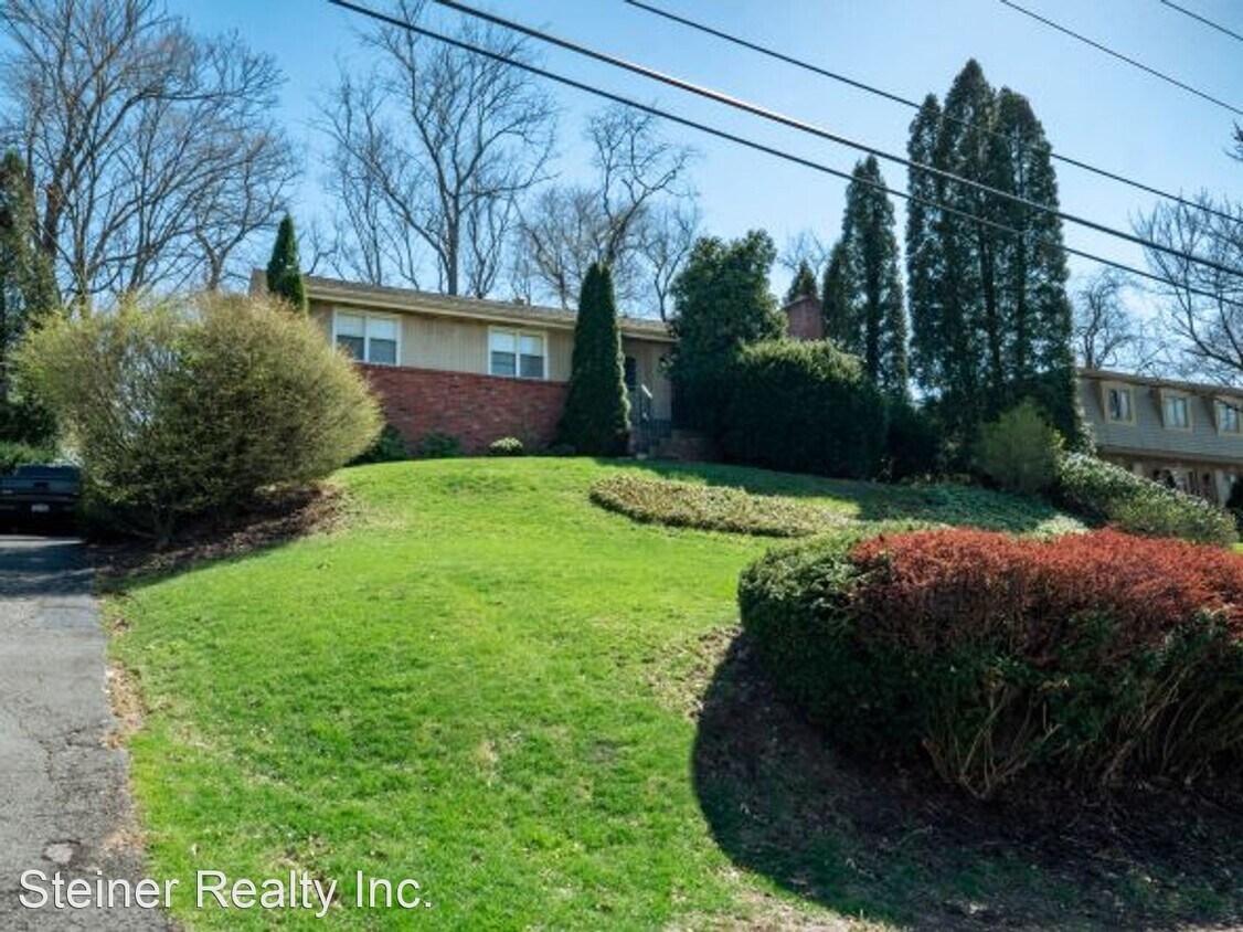 Foto principal - 3 br, 2.5 bath House - 137 Warwick Drive