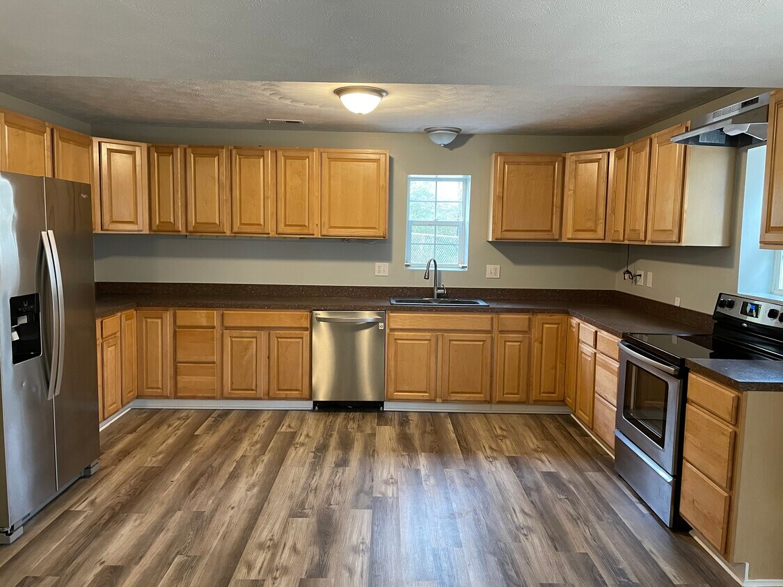 Foto principal - 20760 Poplar Ridge Rd