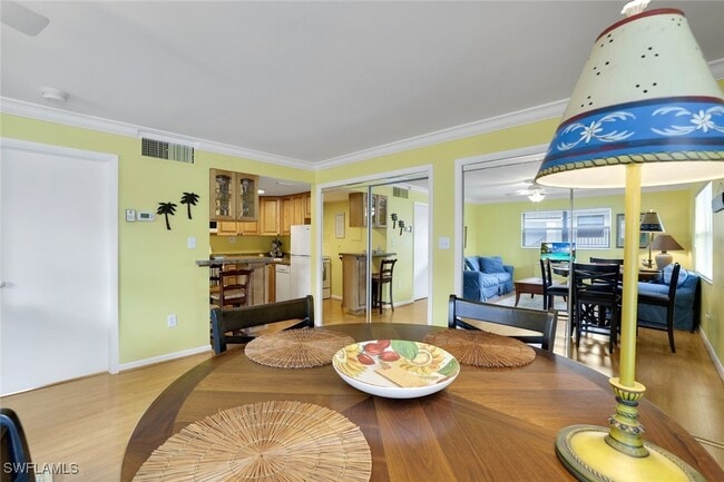 Foto del edificio - 780 10th Ave S