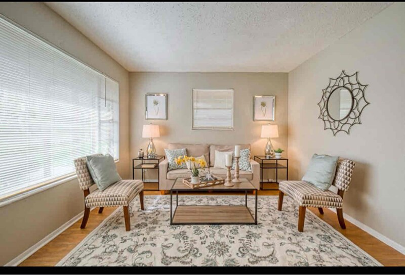 Foto principal - 2220 Eudine Dr W