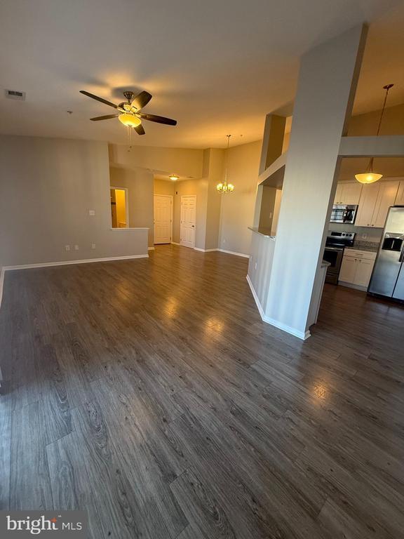 Foto del edificio - 8204 Blue Heron Dr