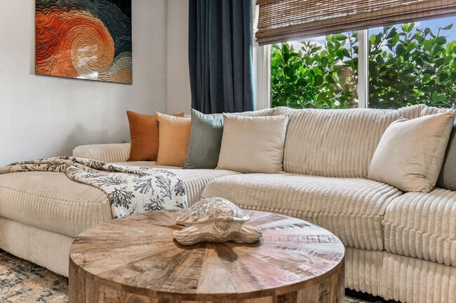 Foto del edificio - 11250 2nd St E