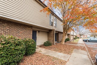 Building Photo - Townhouses of White Oak