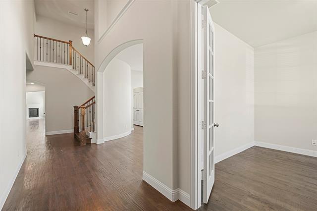 Building Photo - 1744 Eagle Crest Dr