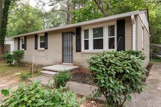 Building Photo - 3527 Bolfair Dr NW