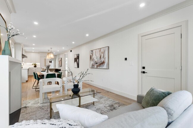 Foto del edificio - 8 Holly Ave