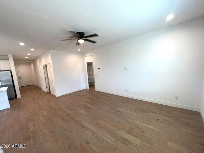 Foto del edificio - 10965 W Polk St