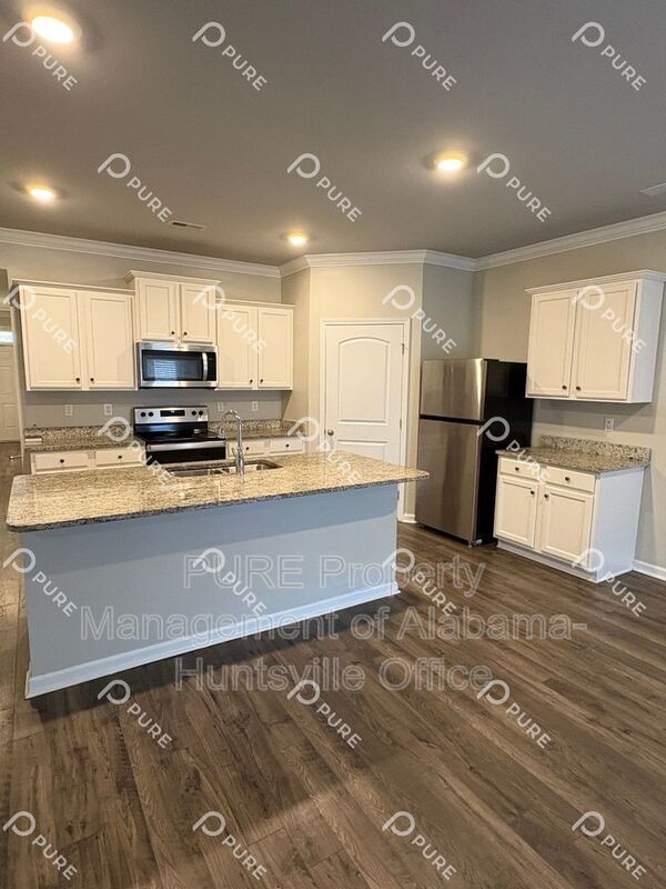 Foto del edificio - 14170 Lannister Ln