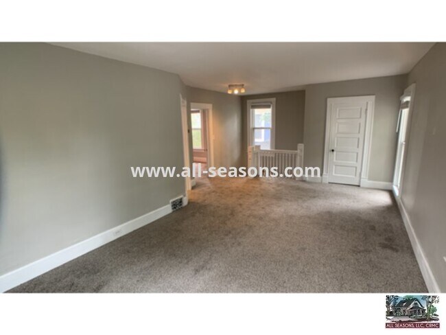 Foto del edificio - Charming Updated 2 Bedroom Unit on the Old North End!