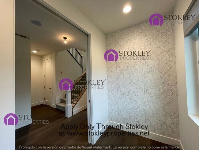 Foto del edificio - 3184 Manor Ave