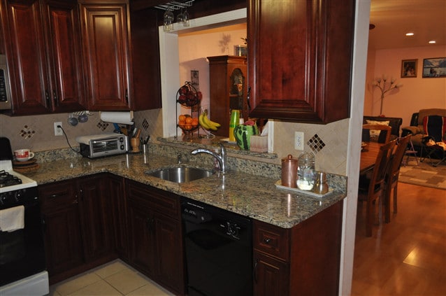 Foto del edificio - 8 Sunflower Ct