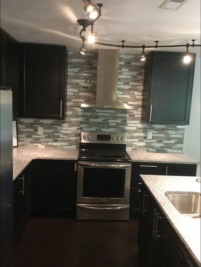 Building Photo - 131 New Market Rd