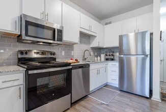 Building Photo - The Waters at Chenal Apartments