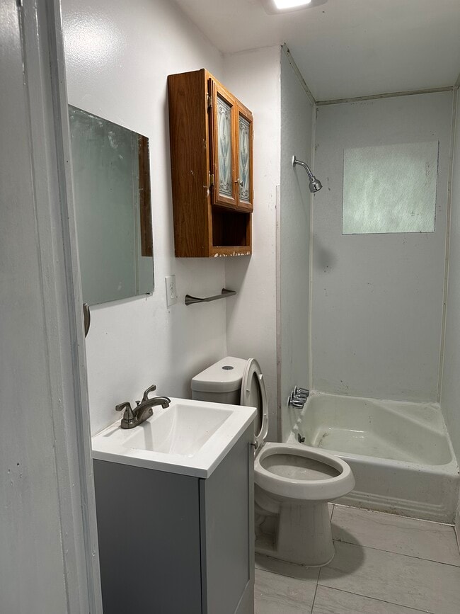 Building Photo - 4614 Truro Pl