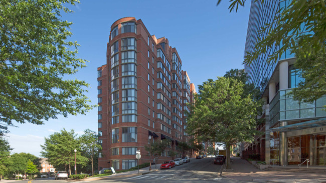 Lo mejor en Arlington Courthouse Apartments - The Prime at Arlington Courthouse