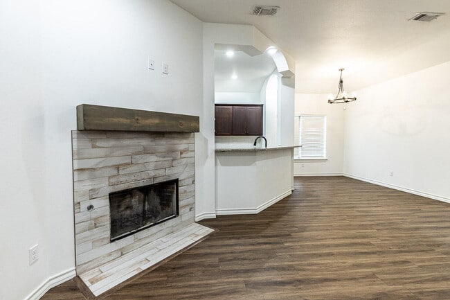 Building Photo - 1707 100th St